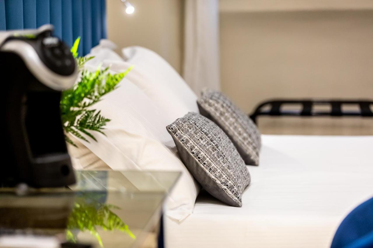Suites 44 - Guesthouse โรม ภายนอก รูปภาพ