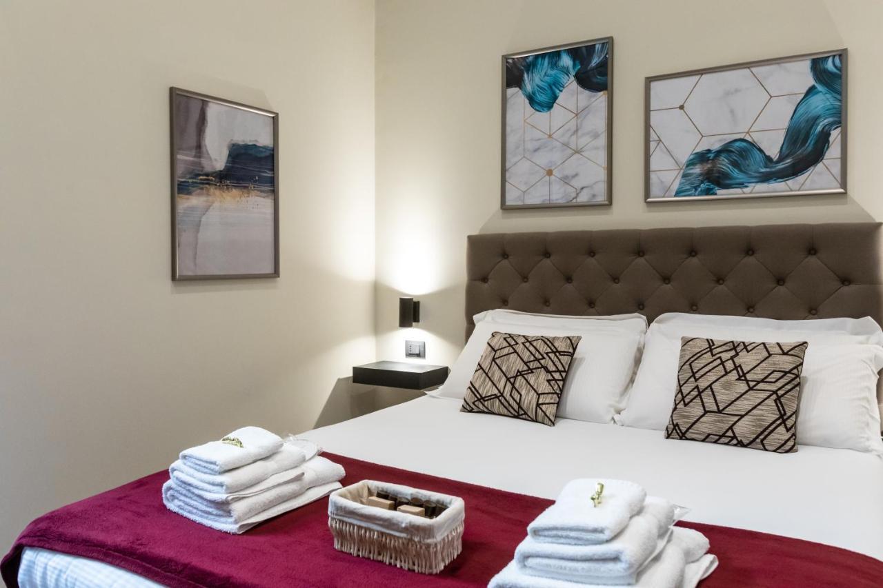 Suites 44 - Guesthouse โรม ภายนอก รูปภาพ